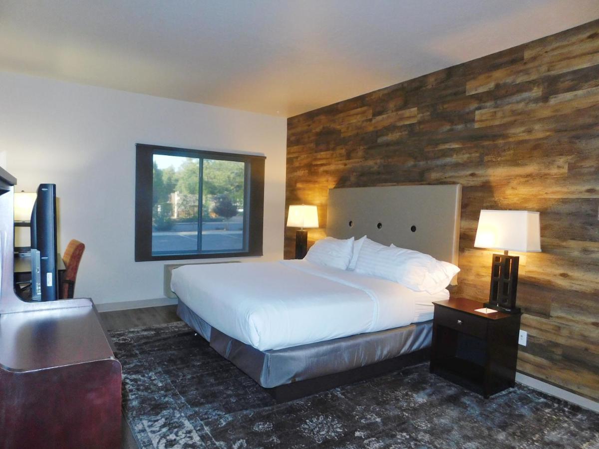 Greentree Inn & Suites Pinetop מראה חיצוני תמונה